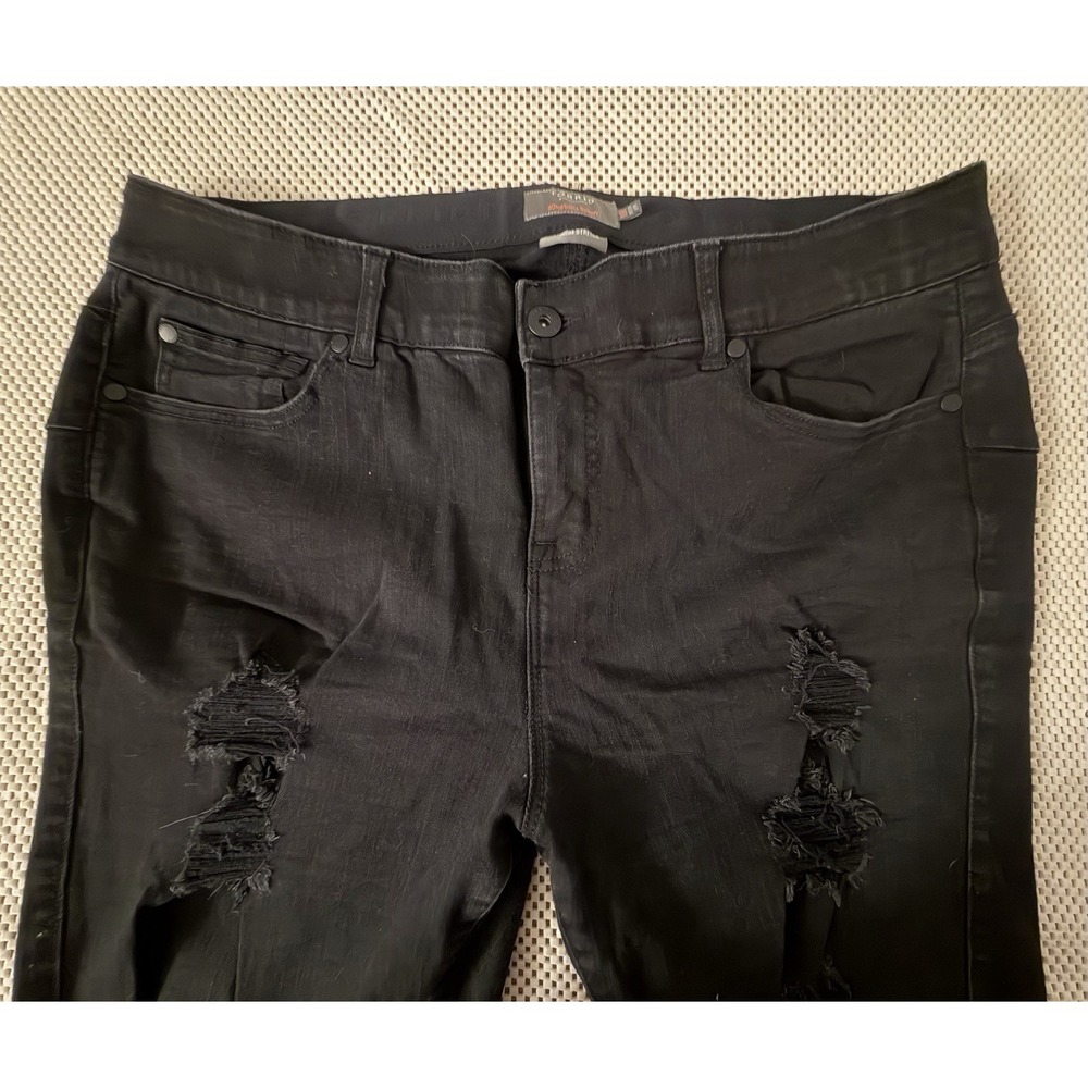 Torrid Bombshell Skinny Jeans Plus Size 18 Distressed Stretch Ankle Black Ripped